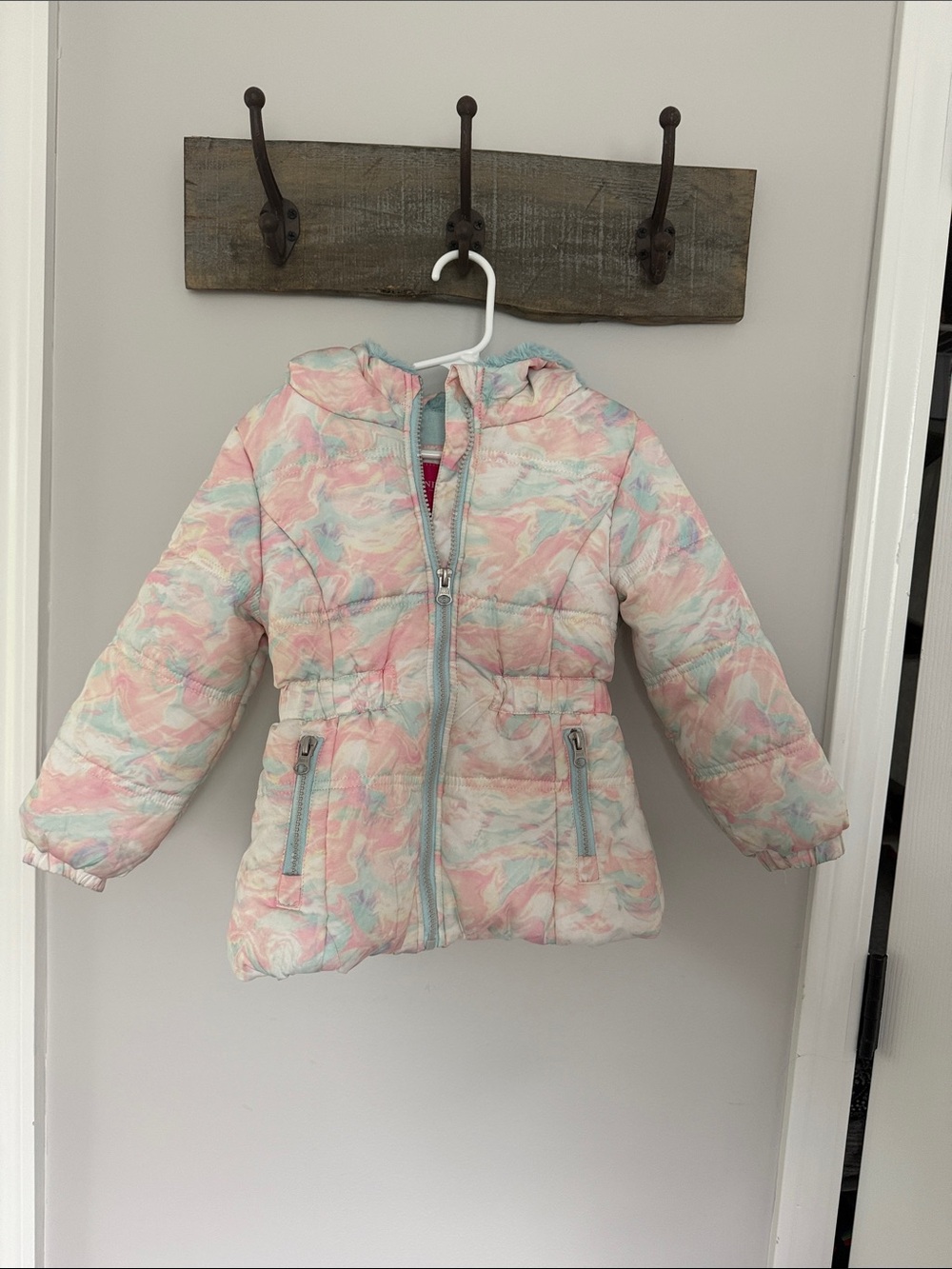 London Fog Girls Pastel Pink Blue Cream Puffer Jacket with Hood